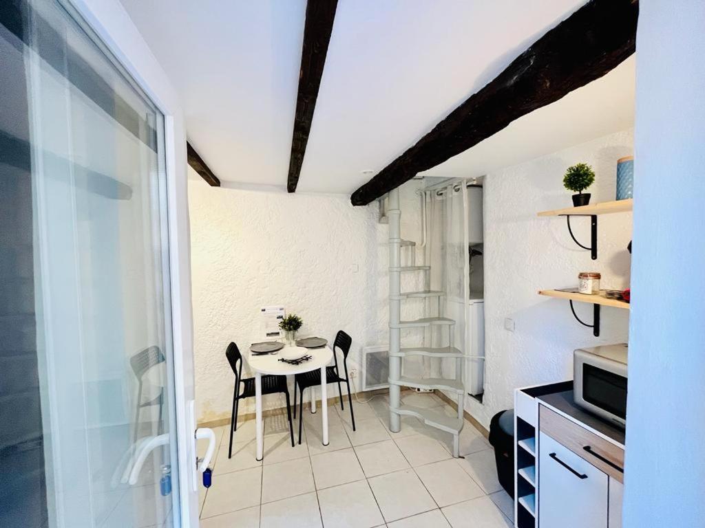 Studio En Duplex La Roquebrussanne Bagian luar foto