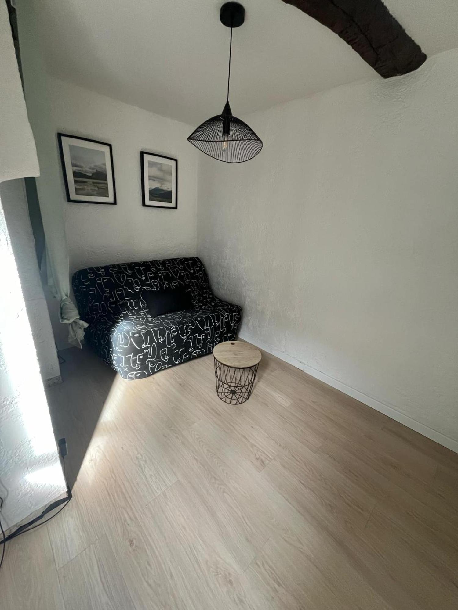 Studio En Duplex La Roquebrussanne Bagian luar foto
